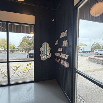 Lemon Bar - Bakeries Near Me - Temecula, California