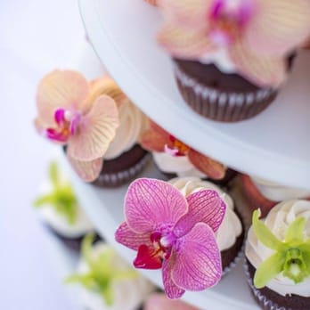 Cravings Bakery - Pat was able to find these orchids last minute to decorate the cakes with...looked amazing! - Desserts Near Me - Kahului, Hawaii Cravings Bakery - Pat was able to find these orchids last minute to decorate the cakes with...looked amazing! - Desserts Near Me - Kahului, Hawaii
