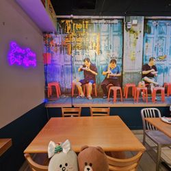 SingSing Thai Street Food - Inside