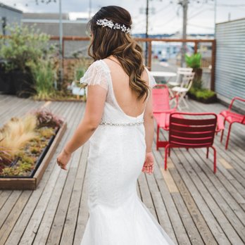 Bahtoh - Wedding hair by Bobbie - Florists Near Me - Seattle, Washington Bahtoh - Wedding hair by Bobbie - Florists Near Me - Seattle, Washington