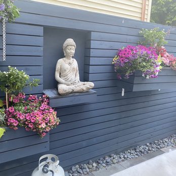 Beethoven's Veranda - Backyard - Florists Near Me - Hoboken, New Jersey Beethoven's Veranda - Backyard - Florists Near Me - Hoboken, New Jersey