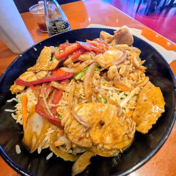 Pei Wei Asian Kitchen - Chinese Near Me - Highlands Ranch, Colorado Pei Wei Asian Kitchen - Chinese Near Me - Highlands Ranch, Colorado