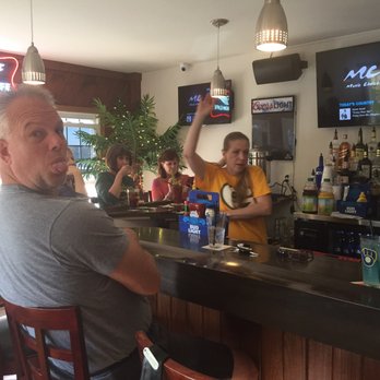 Sinissippi Lake Pub - Pubs Near Me - Hustisford, Wisconsin Sinissippi Lake Pub - Pubs Near Me - Hustisford, Wisconsin