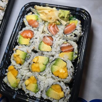 Sushi O Asian Bistro - Salmon Avocado Roll, Mango Avocado Roll - Japanese Near Me - Edison, New Jersey Sushi O Asian Bistro - Salmon Avocado Roll, Mango Avocado Roll - Japanese Near Me - Edison, New Jersey