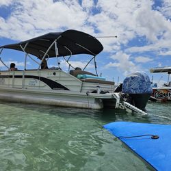 Blue Bliss Charters - Boat at Peanut Island