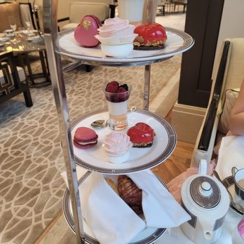 Pavilion at The Langham, Chicago - Dessert & scones from Valentine's day tea - Tea Rooms Near Me - Chicago, Illinois Pavilion at The Langham, Chicago - Dessert & scones from Valentine's day tea - Tea Rooms Near Me - Chicago, Illinois