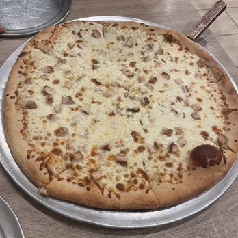 Bella Sera Italian Restaurant - Chicken Alfredo pizza - Italian Near Me - Universal City, Texas