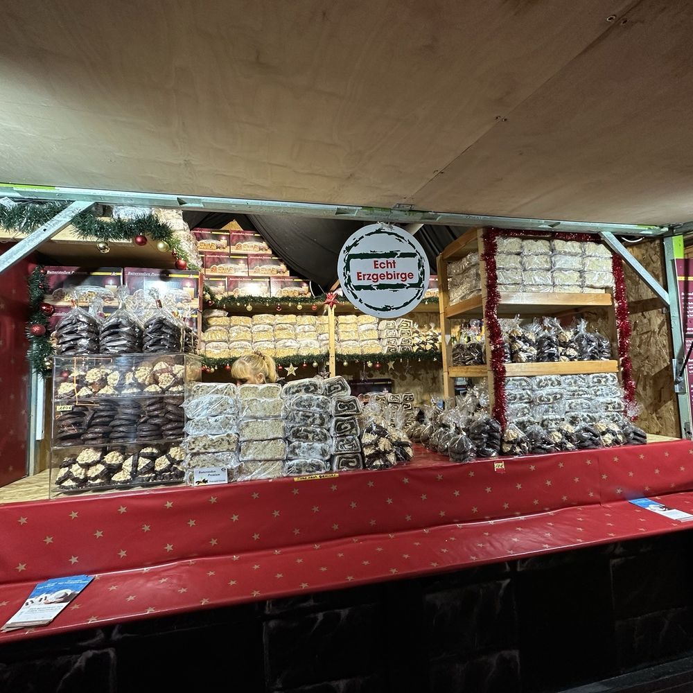Weihnachtsmarkt am Marktplatz - Christmas Markets Near Me - Dusseldorf, NW