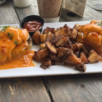 1906 - Spicy shrimp eggs Benedict. - American Near Me - Upland, California