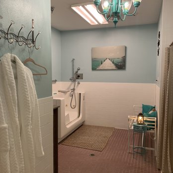 Colonial Gardens - Spa Room - Assisted Living Facilities Near Me - Austin, Texas Colonial Gardens - Spa Room - Assisted Living Facilities Near Me - Austin, Texas