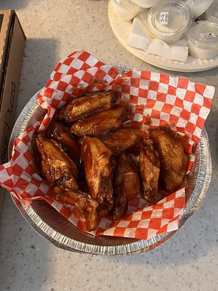 Food from University Ave Pizzeria