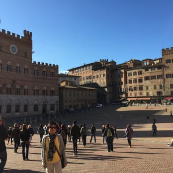 Walkabout - The palazzo in Siena - Tours Near Me - Florence, FI