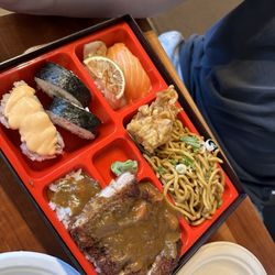 Restaurant Matsu - Bento box special