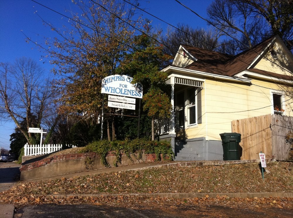 Riss, Karen Mason LCSW - grief counselor in Memphis, TN