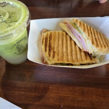 Blanco Feed Store - Texas pa ini and Green juice - Beer Bar Near Me - Blanco, Texas