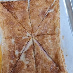 Nacho's Bakery - Ham and Cheese Empanada