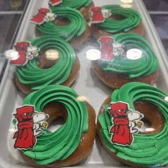 Krispy Kreme - Xmas Donut - Coffee & Tea Near Me - Jacksonville, Florida Krispy Kreme - Xmas Donut - Coffee & Tea Near Me - Jacksonville, Florida