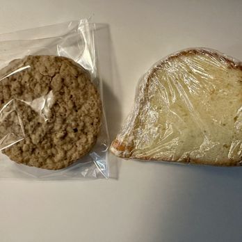 Whisk & Batter - Oatmeal Cream Pie and Pound Cake Slice to enjoy at home, posted Feb 2026. - Cupcakes Near Me - Cary, North Carolina Whisk & Batter - Oatmeal Cream Pie and Pound Cake Slice to enjoy at home, posted Feb 2026. - Cupcakes Near Me - Cary, North Carolina