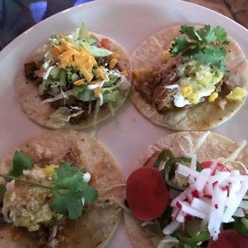 Los Lobos - Mexican Near Me - London, Ontario