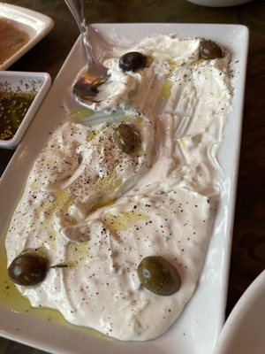 Lebanese Taverna by null