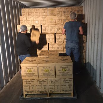 Johns Moving Service - Our crew unloading 20 ft Comtainers so pleSe call or text us if you need help on loading or unloading - Movers Near Me Johns Moving Service - Our crew unloading 20 ft Comtainers so pleSe call or text us if you need help on loading or unloading - Movers Near Me