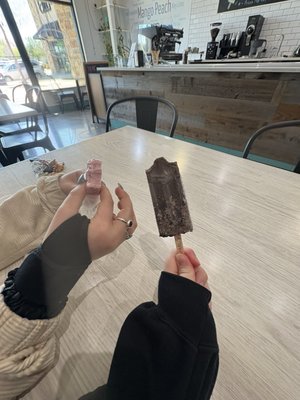 The Pop Parlour by null