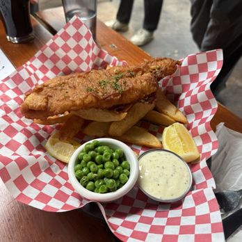 Kelly’s Irish Pub - Pubs Near Me - Austin, Texas