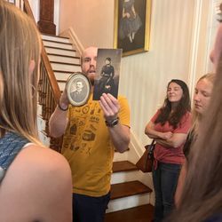 Mabry Hazen House - Our guide