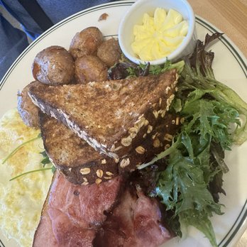 Waking Daisy - Breakfast & Brunch Near Me - Brookfield, Wisconsin Waking Daisy - Breakfast & Brunch Near Me - Brookfield, Wisconsin