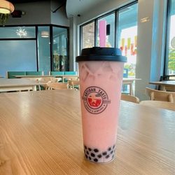 Artisan Taste Noodle & Dumpling - Strawberry milk tea