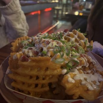 8th Street Tavern - New American Near Me - Hoboken, New Jersey