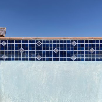 Esgar's Handyman Services - Tile repair job (center) on 14 year-old pool. - Handyman Near Me - San Diego, California Esgar's Handyman Services - Tile repair job (center) on 14 year-old pool. - Handyman Near Me - San Diego, California