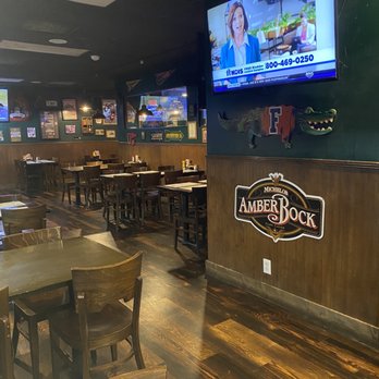 Trees Wings And Ribs - Indoor Seating - American Near Me - Royal Palm Beach, Florida
