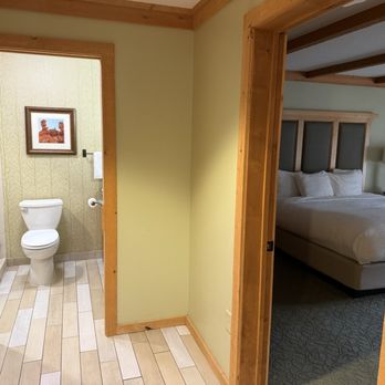 Brian Head Lodge - King Family suite - Hotels Near Me - Brian Head, Utah Brian Head Lodge - King Family suite - Hotels Near Me - Brian Head, Utah