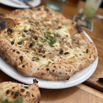 Doppio Zero Mountain View - Pizza Near Me - Mountain View, California
