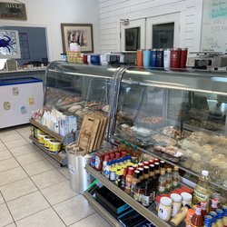 Little River Seafood - Rock, flounder, shrimp, oysters, crab cakes and more!