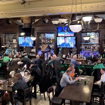 KC Hooley House - Great atmosphere! - Irish Pub Near Me - Kansas City, Missouri KC Hooley House - Great atmosphere! - Irish Pub Near Me - Kansas City, Missouri