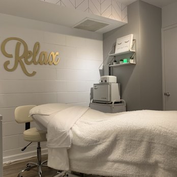 Veronica April - Treatment Room - Makeup Artists Near Me - Walnut Creek, California