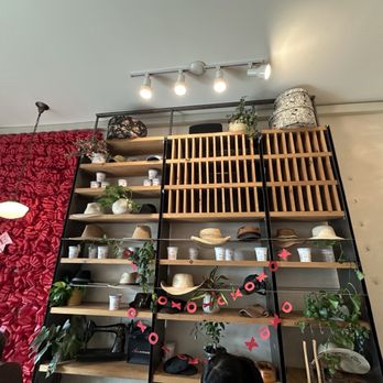 An's Hatmakers - Inside decor - Gelato Near Me - Del Mar, California An's Hatmakers - Inside decor - Gelato Near Me - Del Mar, California