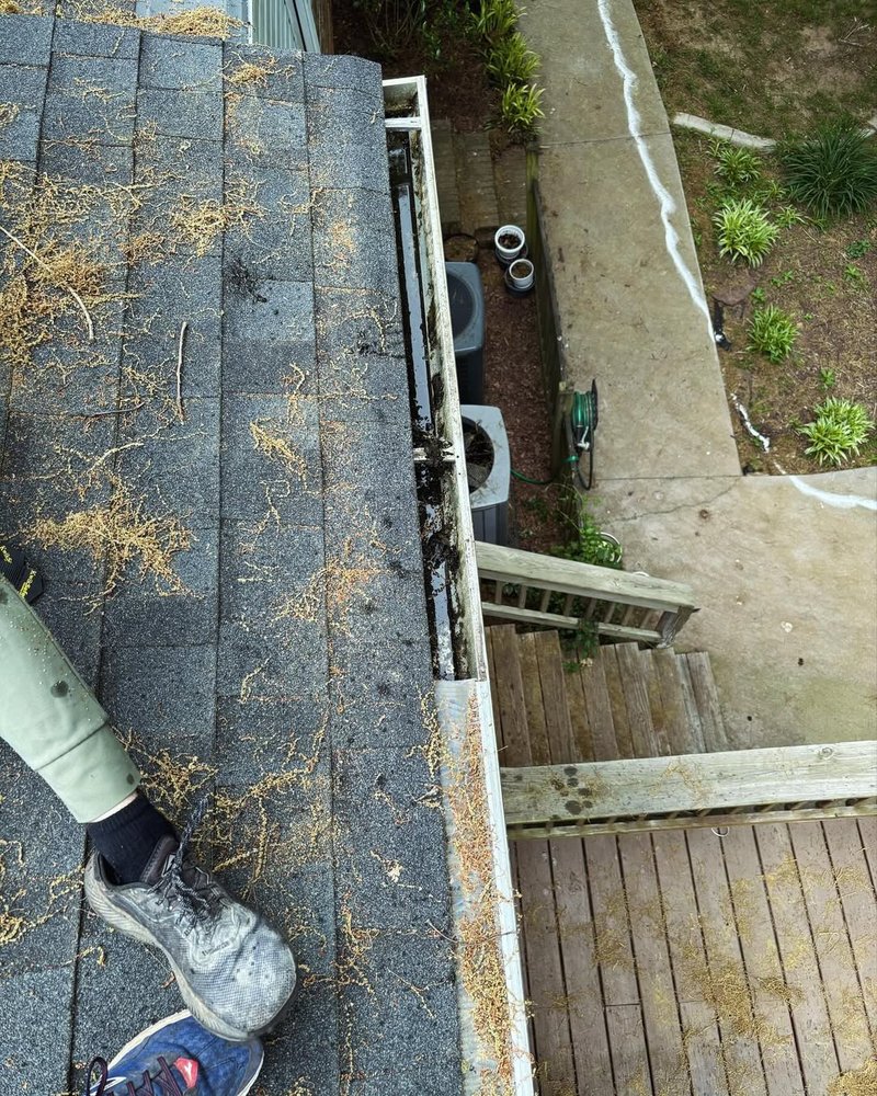 Slide of Studs Gutter Cleaning