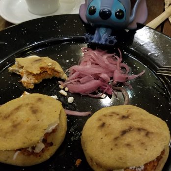Villa María - Gorditas de Pollo Pibil (chicken) - Mexican Near Me - México, D.F., DIF Villa María - Gorditas de Pollo Pibil (chicken) - Mexican Near Me - México, D.F., DIF