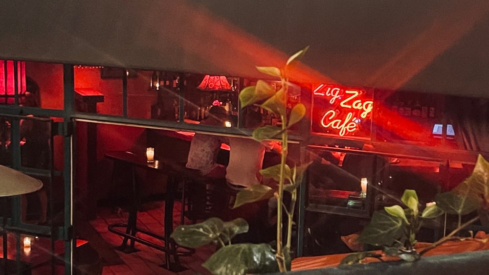 Zig Zag Cafe