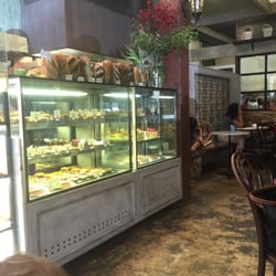 La Baguette Boulangerie Patisserie - Don't let the good looks of this place fool you, the coffee is terrible