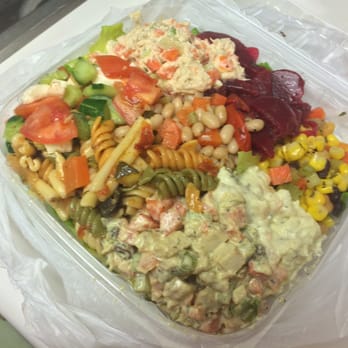 Win-Spuntino - large salad sampler - Italian Near Me - Honolulu, Hawaii
