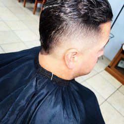 Snipz & Clippz Barbershop - Hair Cut by Albert