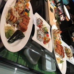 Toro - Sushi made fresh. You can eat at the counter too.