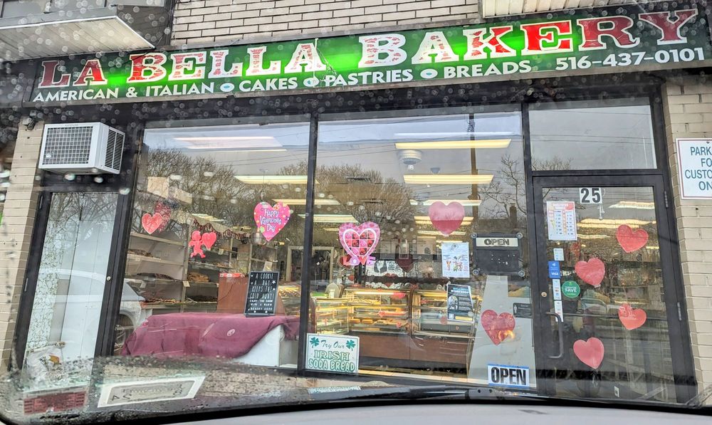 LA BELLA BAKERY Updated October 2024 16 Reviews 25 Covert Ave