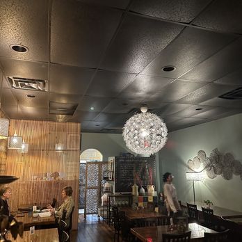 Red Curry Thai - Inside - Thai Near Me - Marietta, Georgia
