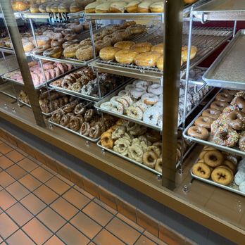 Happy Donuts - Donuts Near Me - Puyallup, Washington Happy Donuts - Donuts Near Me - Puyallup, Washington