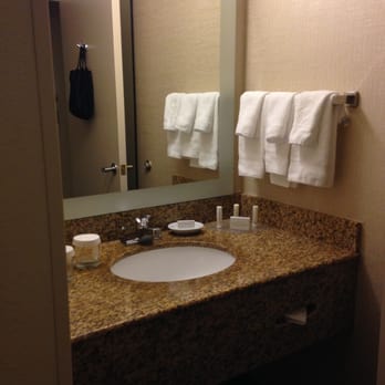 SpringHill Suites Boston Peabody - bathroom - Hotels Near Me - Peabody, Massachusetts SpringHill Suites Boston Peabody - bathroom - Hotels Near Me - Peabody, Massachusetts